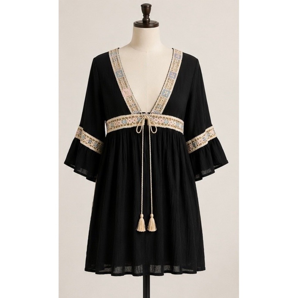 India Boutique Boho Embroidered Tassel Tunic Dress One Size Black Crotchet Trim